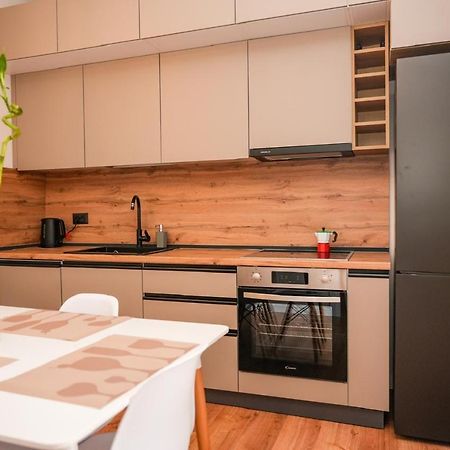Bougainvilla Apartments Tiranë Luaran gambar