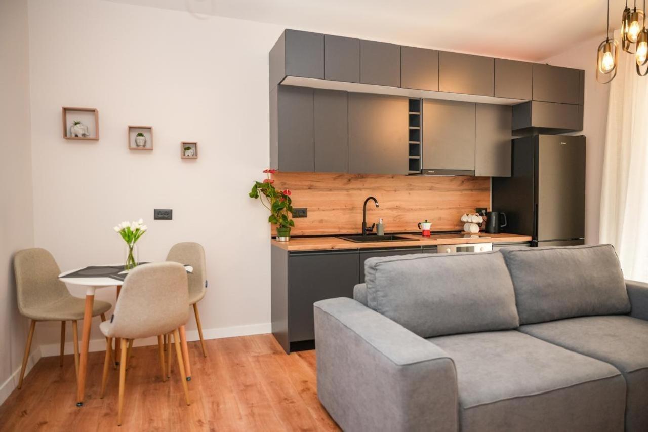Bougainvilla Apartments Tiranë Luaran gambar